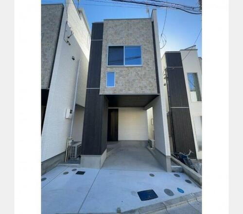 神奈川県横浜市旭区鶴ケ峰１丁目 3階建 築2年10ヶ月