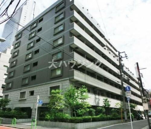 東京都港区芝５丁目 11階建