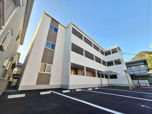 広島県呉市天応大浜２丁目 賃貸アパート