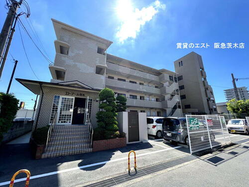 エトアール茨木 4階建