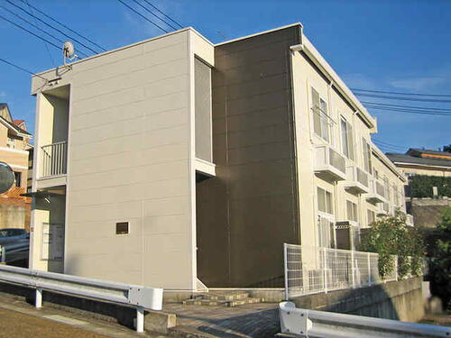 レオパレスＳＨＩＲＯＹＡＭＡ 2階建