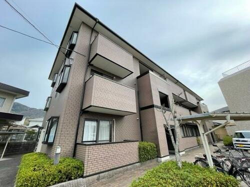 フォブール片桐 3階建