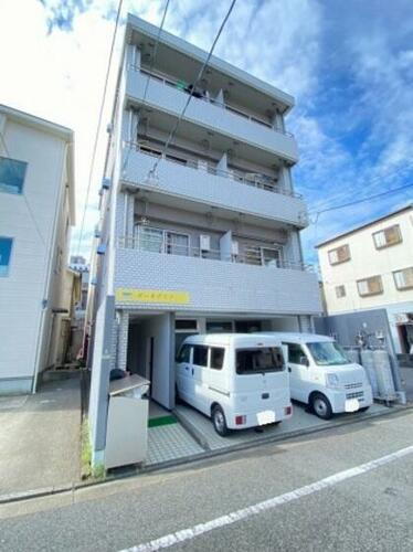 ポーネグリフ 4階建