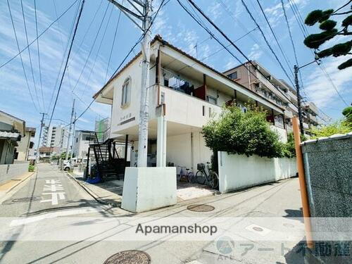 愛媛県松山市小坂１丁目 2階建
