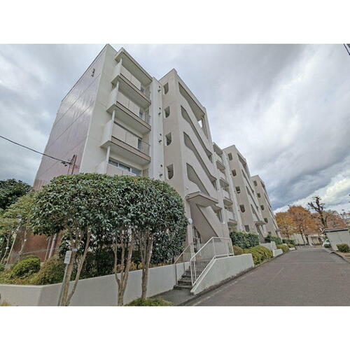 東京都青梅市師岡町４丁目 賃貸マンション