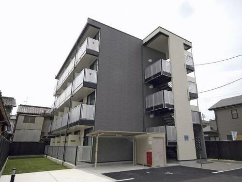 大阪府吹田市内本町３丁目 4階建