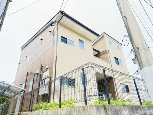 福岡県福岡市東区名島５丁目 2階建 築18年6ヶ月