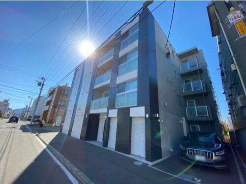 北海道札幌市中央区南五条西１６丁目 4階建 築6年