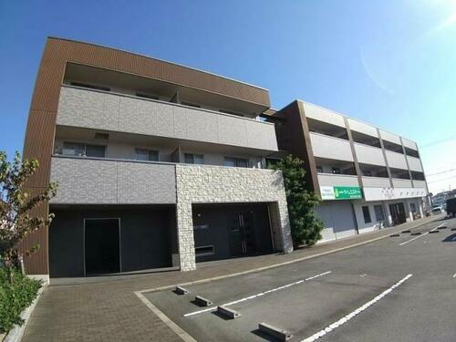 兵庫県姫路市勝原区熊見 3階建 築14年12ヶ月