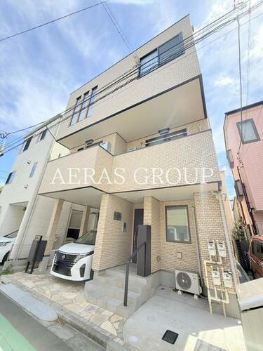 ル・ヴレ 3階建