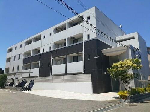 大阪府大東市寺川３丁目 築9年10ヶ月 4階建