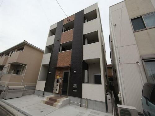 愛知県名古屋市中村区角割町２丁目 3階建 築3年10ヶ月