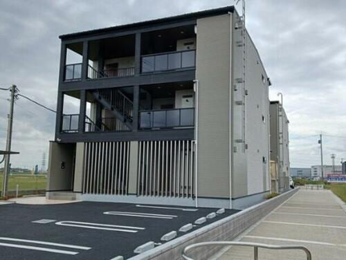 埼玉県吉川市大字高久 賃貸アパート