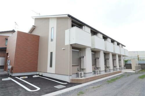 ヨークパレス・３ 2階建