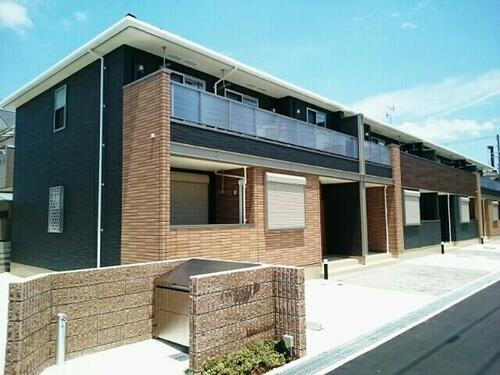 大阪府大東市灰塚５丁目 築5年7ヶ月 2階建