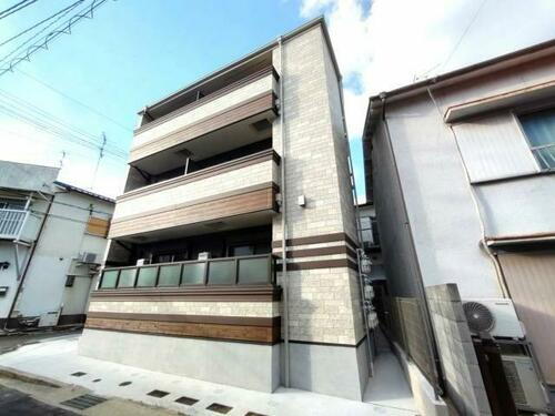 兵庫県神戸市東灘区住吉宮町１丁目 築1年11ヶ月 3階建