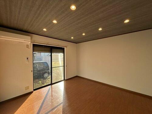 愛知県一宮市奥町字野方 テラスハウス