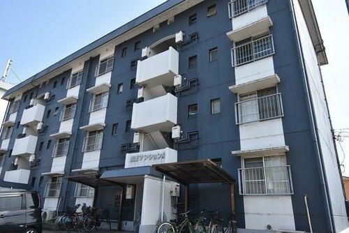 新涯マンションＡ 4階建