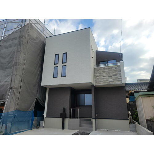 愛知県岡崎市柱曙３丁目 賃貸一戸建て