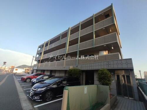 広島県呉市阿賀中央５丁目 4階建