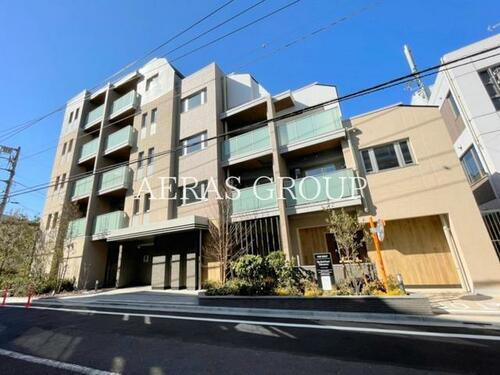 東京都港区高輪４丁目 5階建