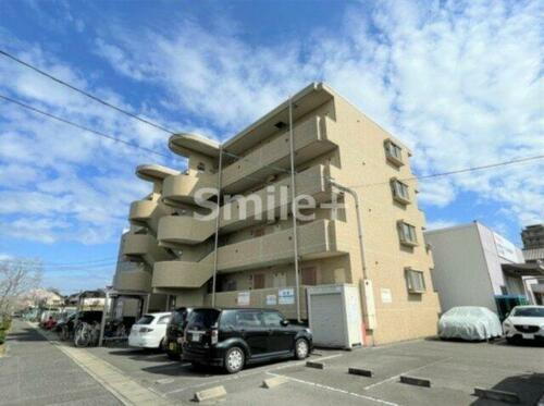 Ｗｅｓｔ　Ｃｏｕｒｔ　Ｂ棟