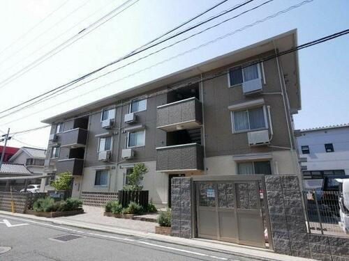 Ｄ－ｒｏｏｍパークサイド吉塚 3階建