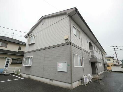 ドミールしかた 2階建