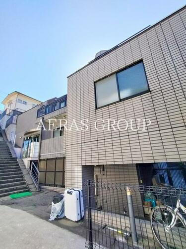 東京都渋谷区神山町 3階建