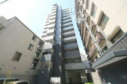 大阪府大阪市北区浮田１丁目 13階建