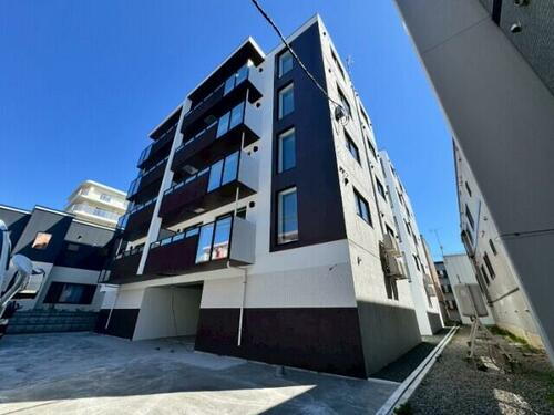 北海道札幌市中央区南十三条西１３丁目 賃貸マンション