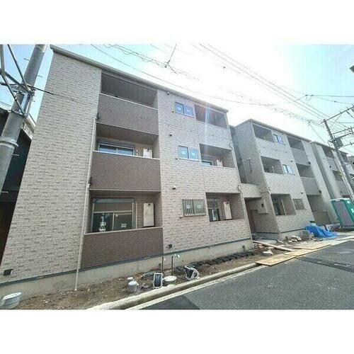 大阪府吹田市内本町１丁目 3階建