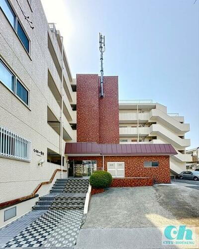 シャトー富士 5階建