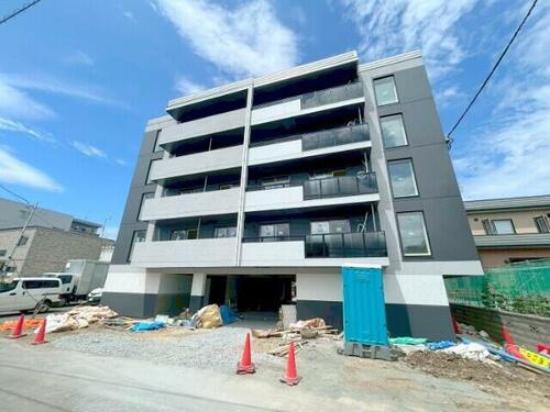北海道札幌市西区発寒十一条３丁目 5階建