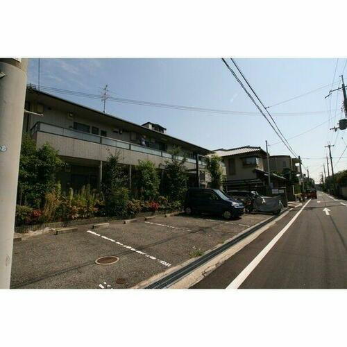 兵庫県尼崎市武庫之荘４丁目 2階建
