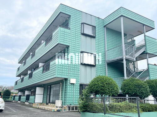 ガーデンヒルズ 3階建