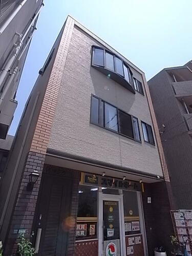 兵庫県西宮市甲子園七番町 3階建