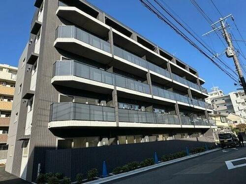 東京都足立区一ツ家１丁目 5階建