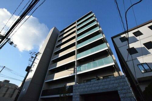 サムティ江坂レガーロ 9階建