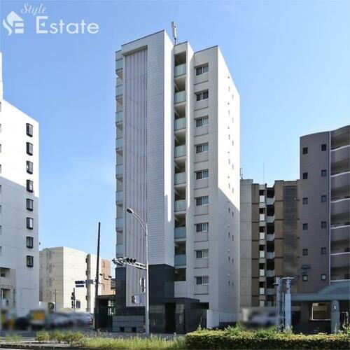 愛知県名古屋市千種区東山通３丁目 10階建