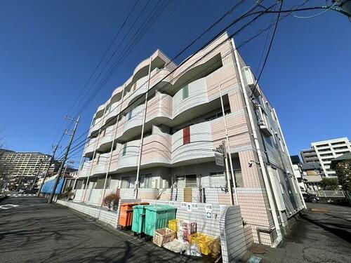 グランシャリオ 4階建