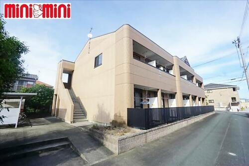 ソレイユⅡ番館 2階建