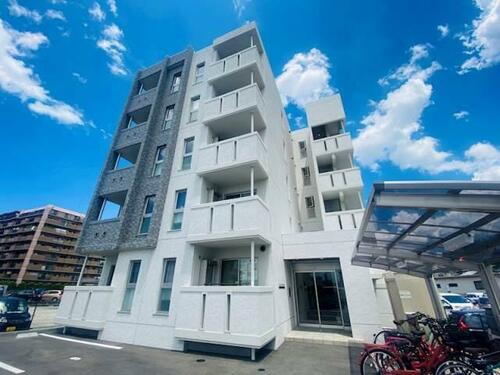 福岡県福岡市東区和白５丁目 5階建