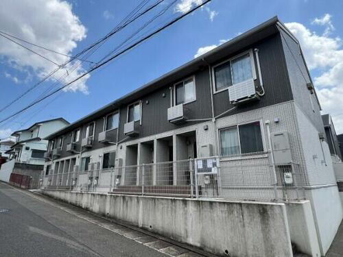 福岡県福岡市東区香椎駅東３丁目 2階建