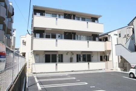 オータムスクエア 3階建