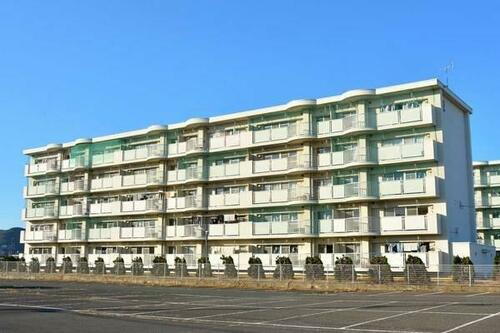 香川県さぬき市造田野間田 賃貸マンション