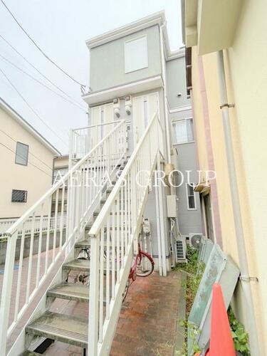 グリーンコートニューズ 3階建