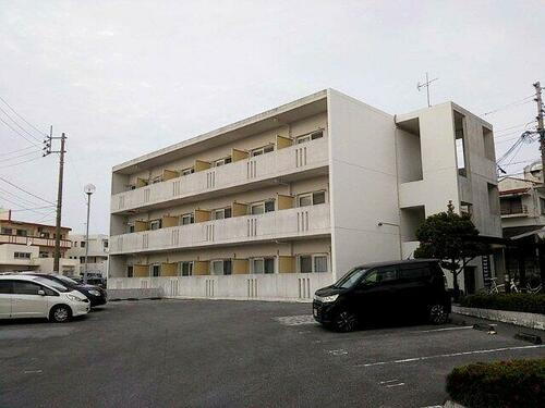 沖縄県宜野湾市嘉数２丁目 賃貸マンション