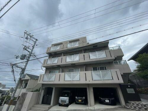 兵庫県神戸市灘区桜ヶ丘町 4階建