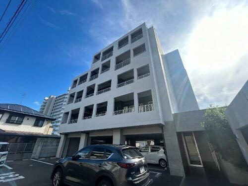 福岡県糟屋郡新宮町緑ケ浜４丁目 5階建